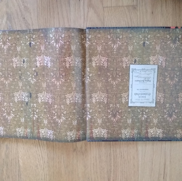 The saddest place on earth table book - Picture 2 of 6